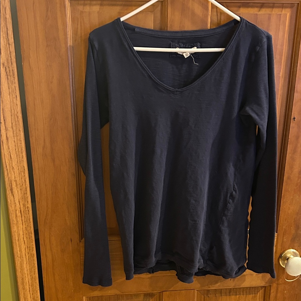 Women's Long Sleeve Navy Top size medium